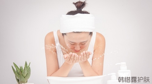 如何有效祛痘，護(hù)膚品的使用順序很重要！